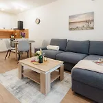 Bory Retreat With Balcony And Parking Space דירה ברטיסלאבה