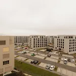 Bory Retreat With Balcony And Parking Space דירה