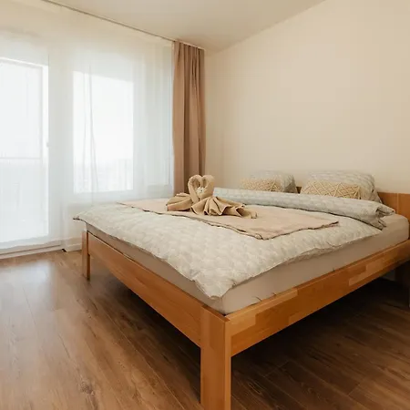 Bory Retreat With Balcony And Parking Space Apartment