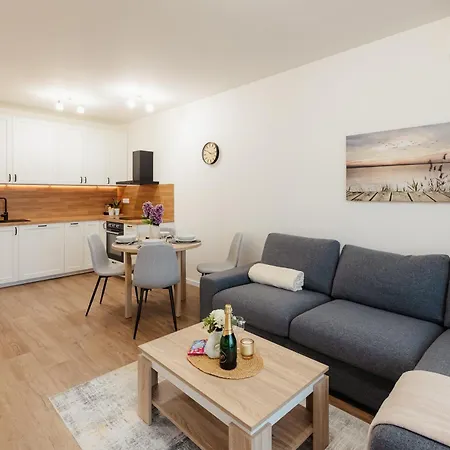Bory Retreat With Balcony And Parking Space Apartment