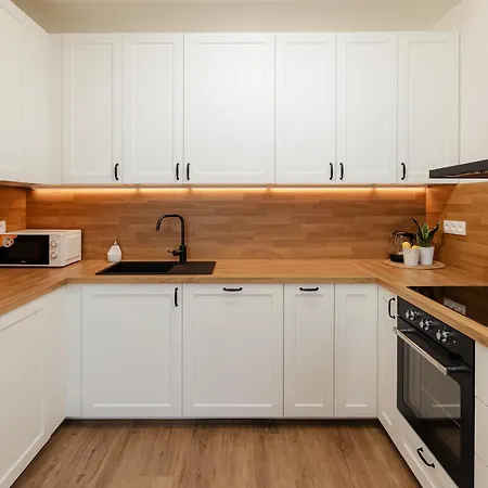 Apartment Bory Retreat With Balcony And Parking Space